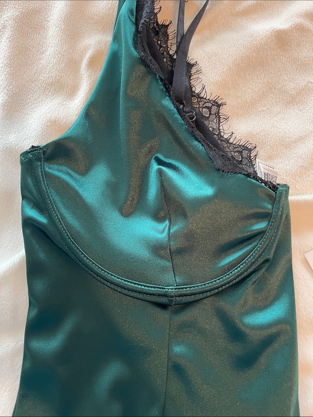 NWT Forever 21 Women’s Emerald Green Lace-Trim Bodysuit - Picture 12 of 12